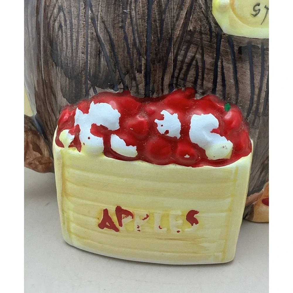 Vintage‎ Cardinal General Store Ceramic Teapot, 1994.